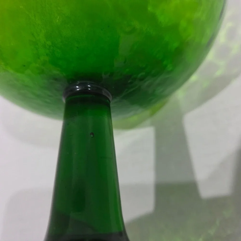 N/A vintage green